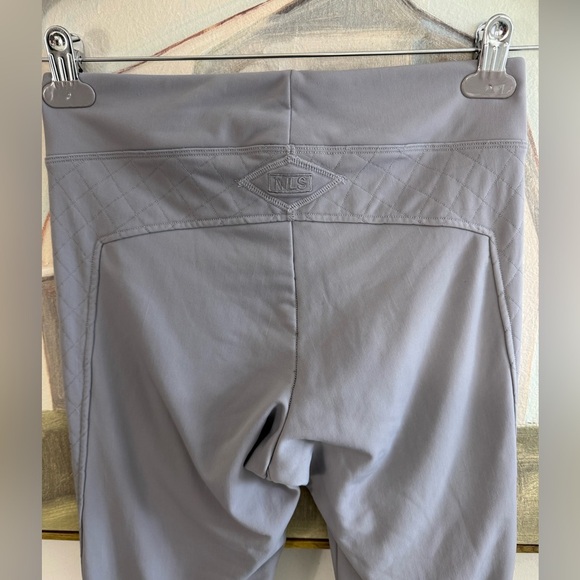 NILS Fleece Lined Gray Quilted Leggings Size Small - Picture 9 of 10